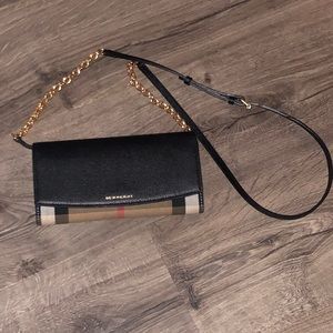 Burberry clutch/ wallet